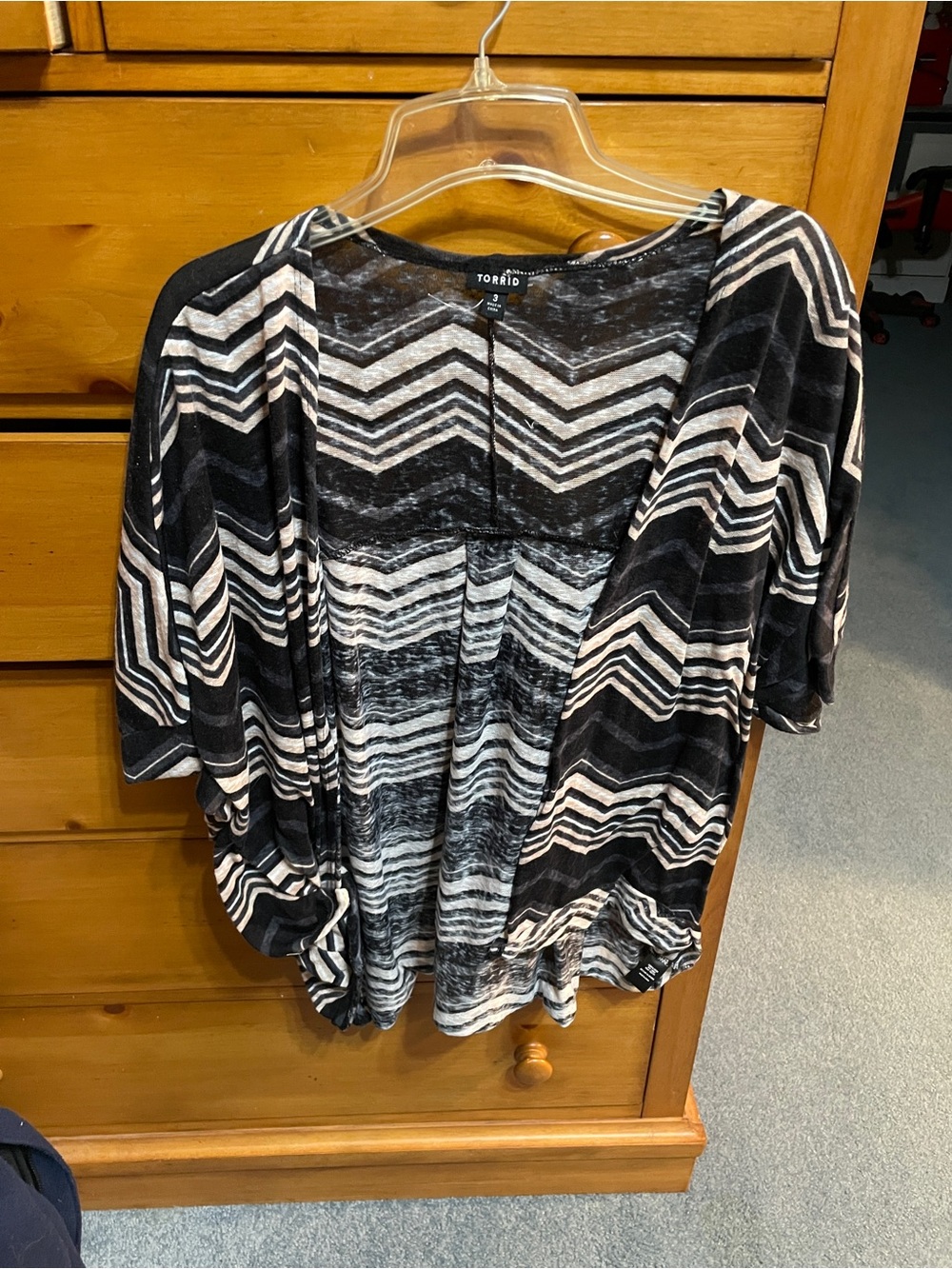 Torrid Black & White Chevron Open Front cardigan